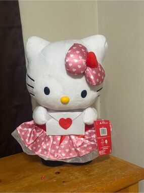 Hello Kitty Valentines Greeter
